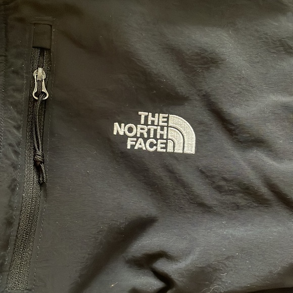 The North Face Fleece Jacket - Picture 4 of 5